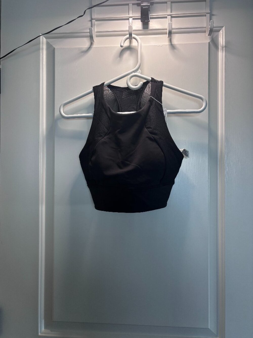 NWT Lululemon Women’s Black Size 8 Everlux High-Neck Train Bra